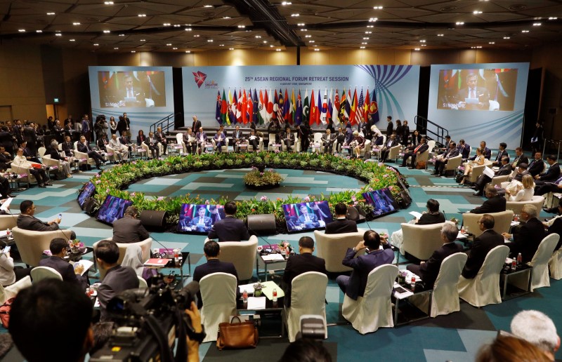 © Reuters. احتدام الجدل بين كوريا الشمالية وأمريكا حول الاتفاق النووي في منتدى آسيان