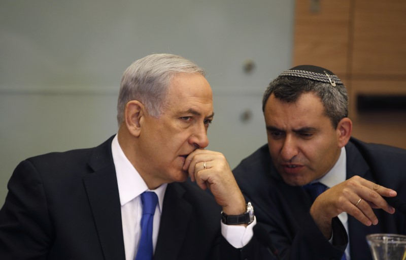 © Reuters. وزير إسرائيلي: مصر تتحمل مسؤولية مساوية لمسؤولية إسرائيل عن غزة