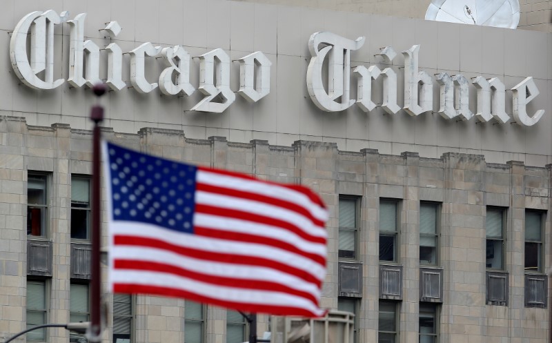 © Reuters. FILE PHOTO: The Chicago Tribune building is seen in Chicago