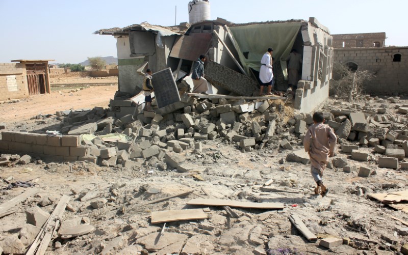 © Reuters. التحالف بقيادة السعودية: الضربات الجوية في صعدة استهدفت قاذفات صواريخ