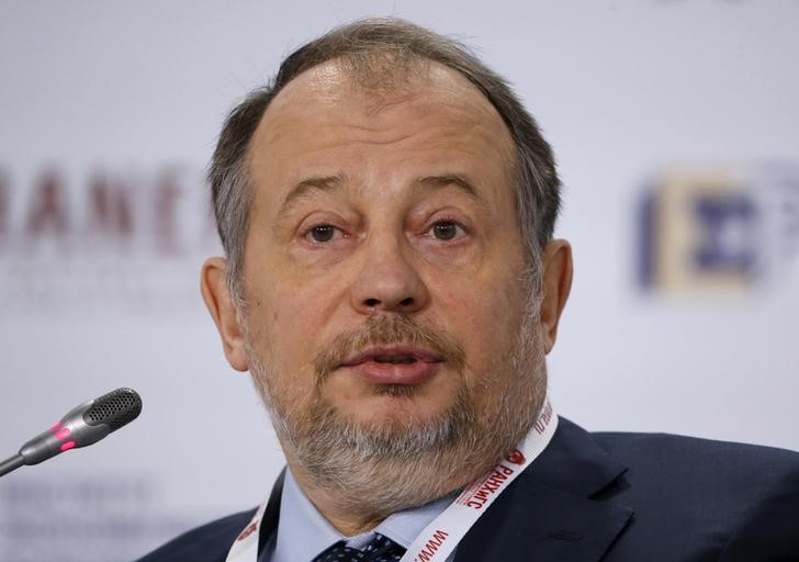 © Reuters. Владимир Лисин на сессии Гайдаровского форума в Москве