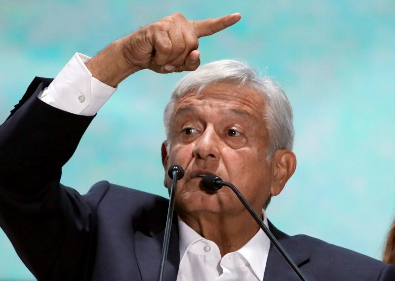 © Reuters. López Obrador faz discurso na Cidade do México