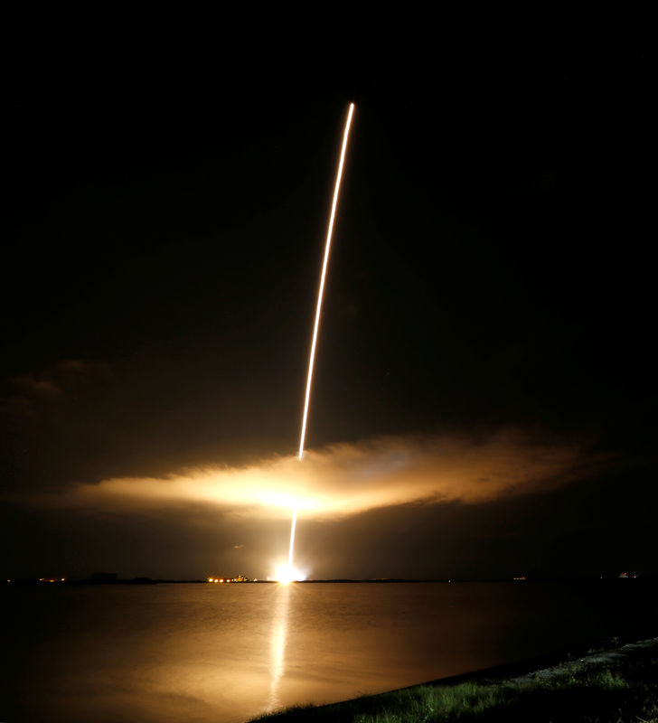 © Reuters. ناسا تطلق مسبارا سيقترب من الشمس أكثر من أي مركبة أخرى