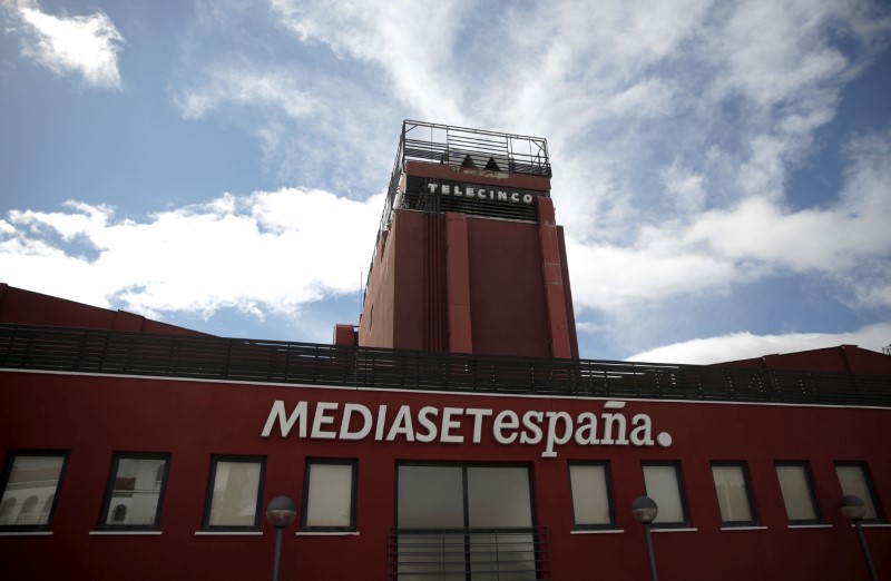 © Reuters. La sede di Mediaset Espanaalla periferia di Madrid