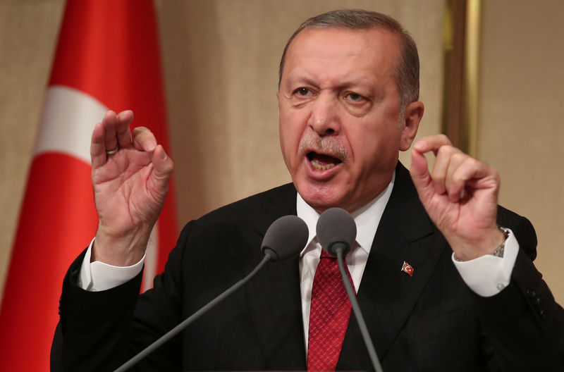 © Reuters. Presidente da Turquia, Tayyip Erdogan, durante cerimônia em Ancara