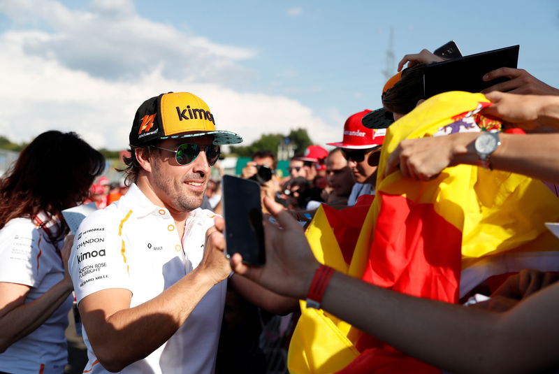© Reuters. مكلارين: الونسو سيعتزل سباقات فورمولا 1 بنهاية الموسم الجاري