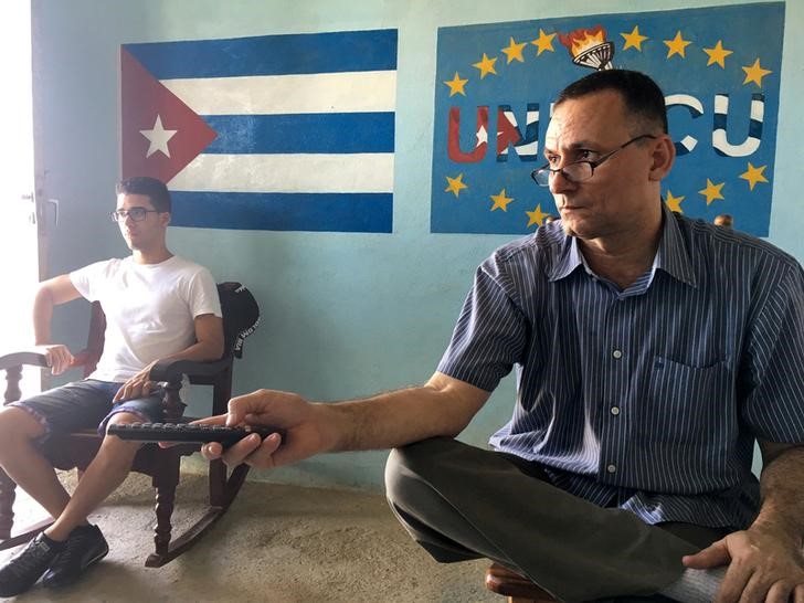 © Reuters. José Daniel Ferrer na sede da Unpacu em Santiago de Cuba
