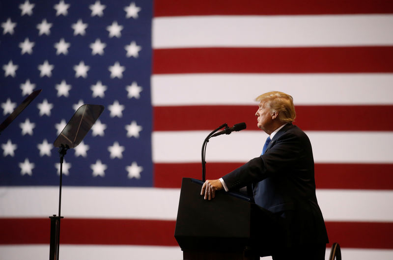 © Reuters. Presidente dos Estados Unidos, Donald Trump, durante comício na Pensilvânia