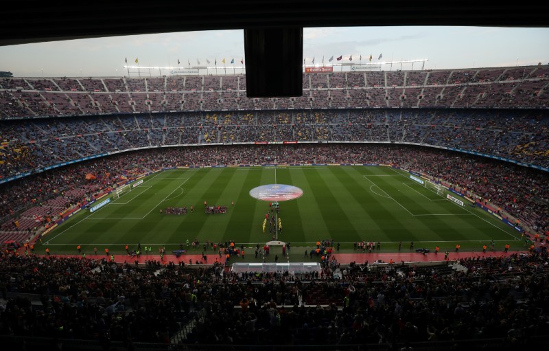 © Reuters. La Liga española prevé llevar a EEUU un partido de la temporada oficial