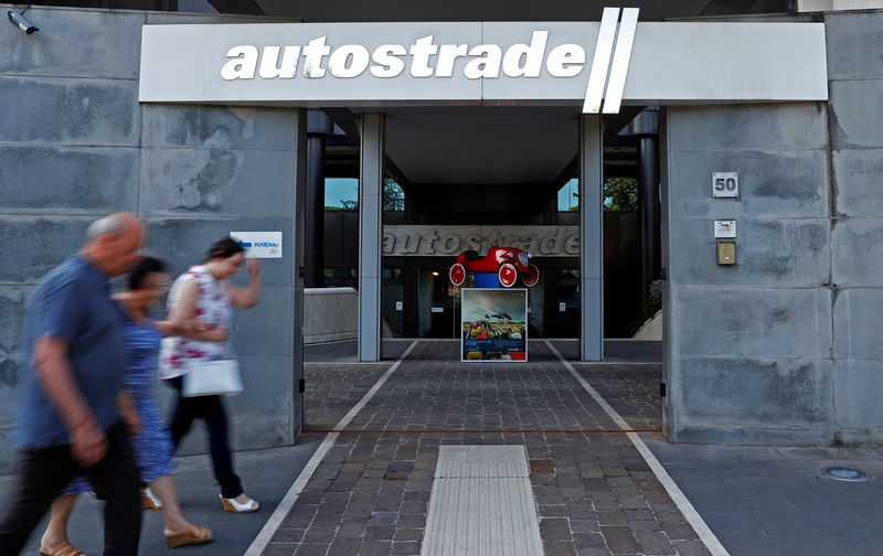 © Reuters. La sede di Autostrade a Roma