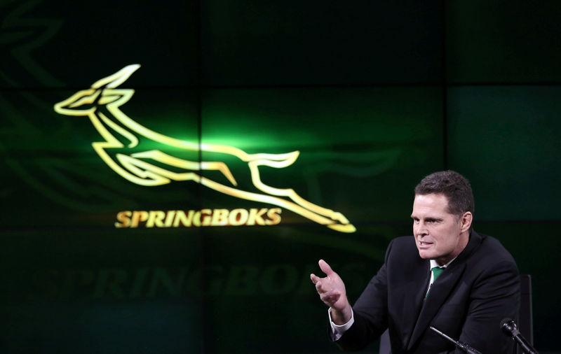 © Reuters. FILE PHOTO: South Africa's rugby team new coach Rassie Erasmus gestures during a media briefing in Johannesburg