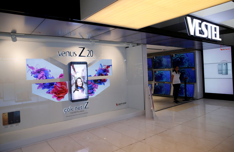 © Reuters. An advertisement for Venus Z20 mobile phone is seen at a Vestel store in Istanbul
