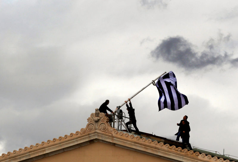 © Reuters. Grecia afronta el final de su rescate aún con enormes desafíos por delante