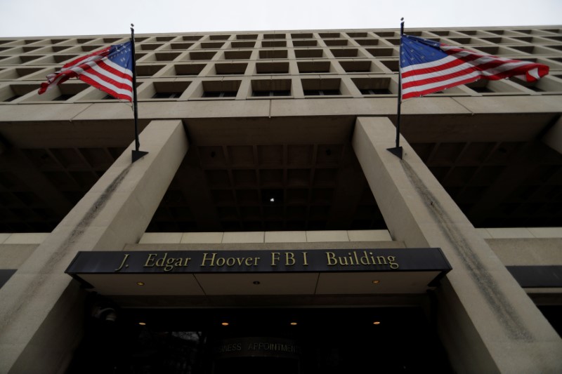 © Reuters. The FBI building is seen in Washington