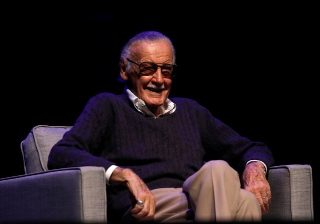 © Reuters. Marvel Comics co-creator Lee attends a tribute event "Extraordinary: Stan Lee" at the Saban Theatre in Beverly Hills