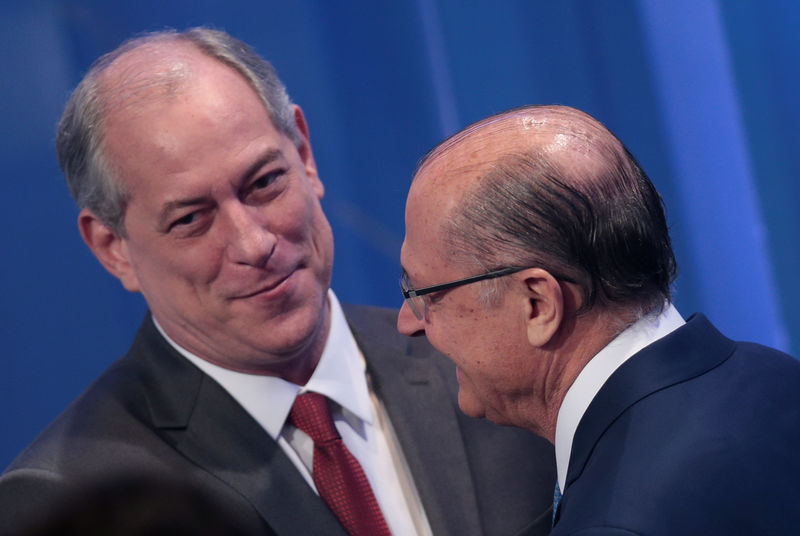 © Reuters. Ciro Gomes e Geraldo Alckmin participam de debate na RedeTV
