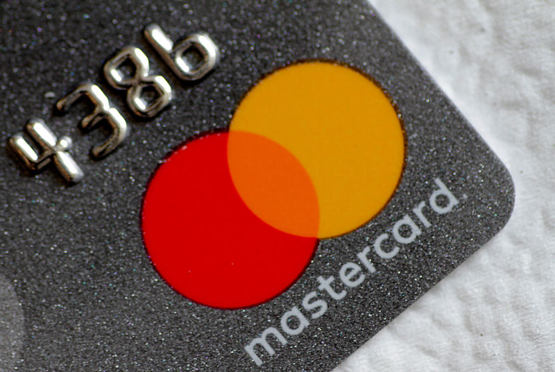 © Reuters. FILE PHOTO: Illustration photo of a Mastercard logo on a credit card