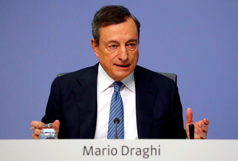 © Reuters. FILE PHOTO: European Central Bank President Mario Draghi speaks during a news conference at ECB headquarters in Frankfurt