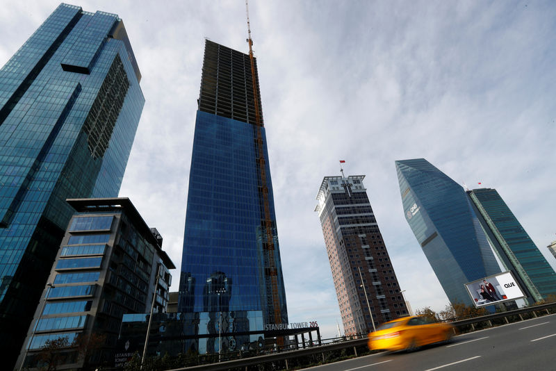 © Reuters. Skyscrapers are seen in the business and financial district of Levent, which comprises of leading Turkish banks' and companies' headquarters, in Istanbul