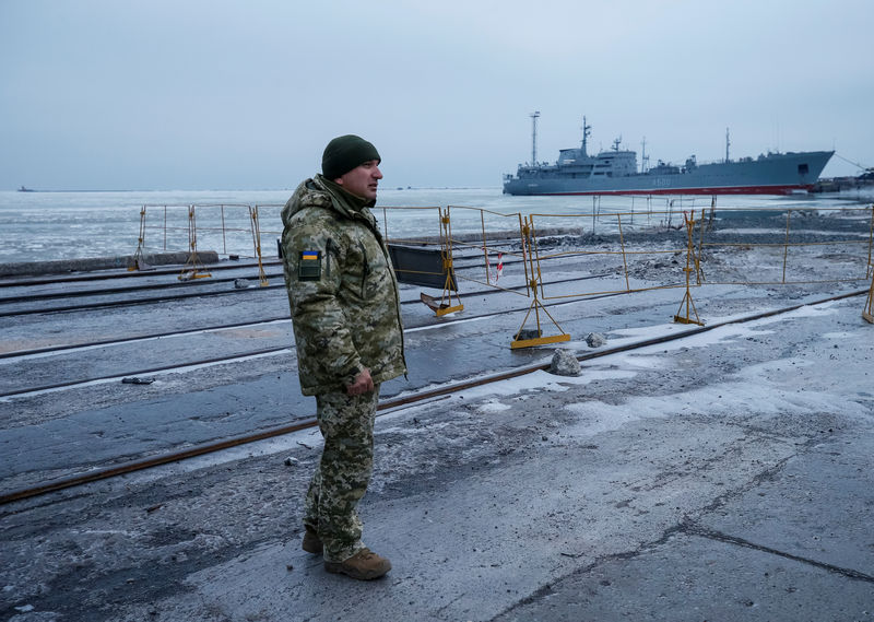 © Reuters. A command ship of the Ukrainian Navy of Donbas is seen in the Azov Sea port of Mariupol