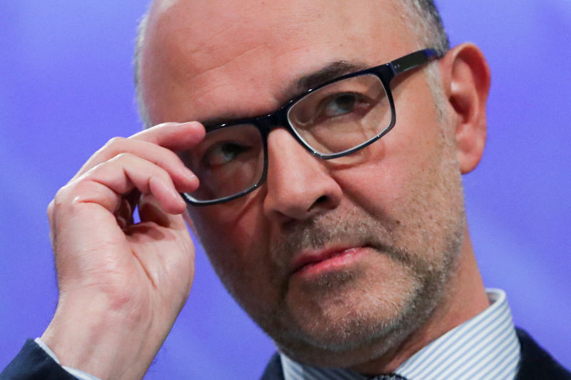 © Reuters. European Commissioner for Economic and Financial Affairs Pierre Moscovici holds a news conference in Brussels