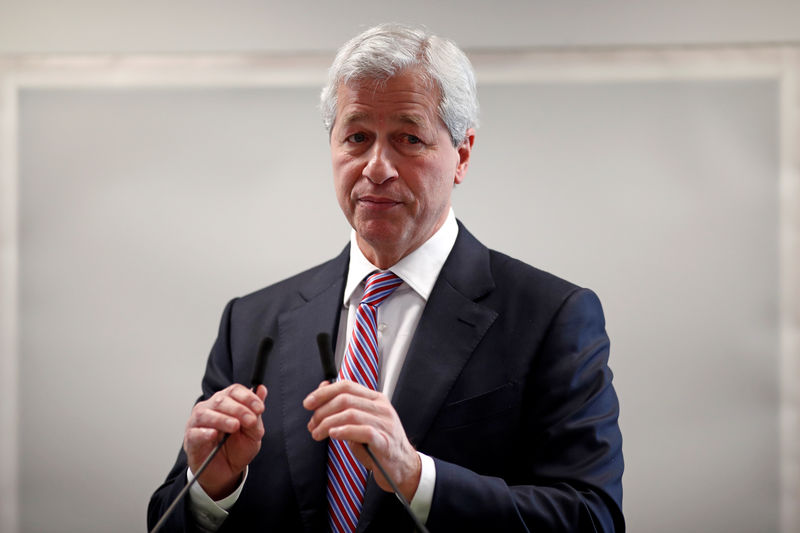 © Reuters. Jamie Dimon, CEO of JPMorgan Chase, attends the launching of the Advancing Cities Challenge in Patin