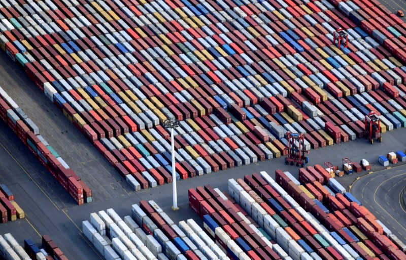 © Reuters. FILE PHOTO: Aerial view of containers at a loading terminal in the port of Hamburg