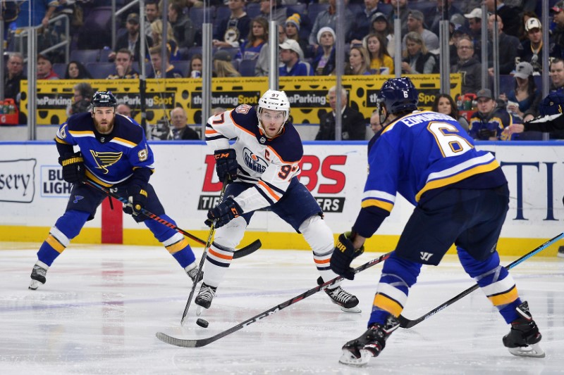 © Reuters. NHL: Edmonton Oilers at St. Louis Blues