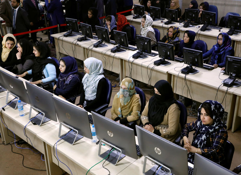 © Reuters. لجنة الشكاوى الانتخابية الأفغانية: التصويت في كابول باطل