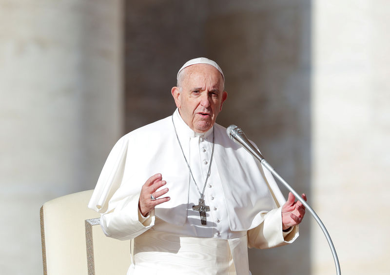 © Reuters. Papa Francisco na Praça de São Pedro, no Vaticano