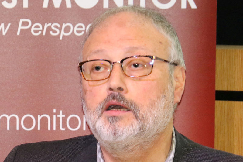 © Reuters. FILE PHOTO: Saudi dissident Jamal Khashoggi speaks at an event hosted by Middle East Monitor in London