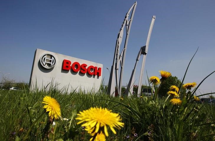 © Reuters. FILE PHOTO:  View of the entrance of German automotive parts manufacturer Robert Bosch Belgian plant in Tienen