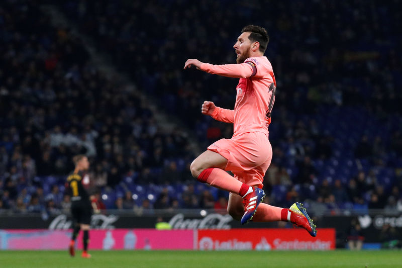 © Reuters. Messi dice que desaire del Balón de Oro no fue una motivación extra en partido contra Espanyol