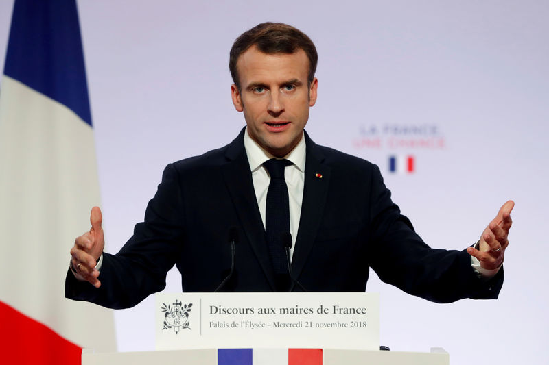 © Reuters. مصدر: ماكرون سيجتمع مع ممثلين للنقابات الفرنسية ومسؤولين محليين