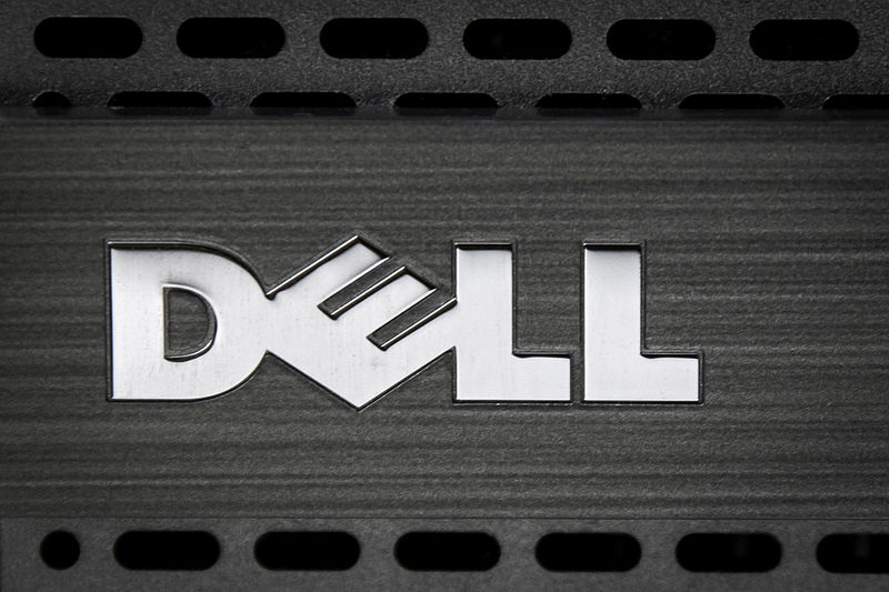 © Reuters. FILE PHOTO: Dell logo is pictured on the front of a computer in this photo illustration in the Manhattan borough of New York