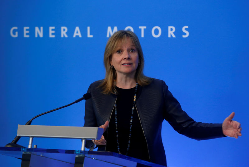 © Reuters. FILE PHOTO: General Motors CEO Mary Barra addresses the media ahead of the start of GM's annual shareholders meeting at the Renaissance Center in Detroit