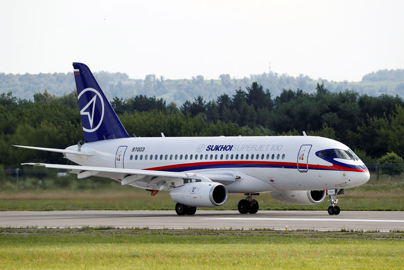 © Reuters. A Sukhoi Superjet 100 regional jet is seen on the tarmac at the MAKS 2017 air show in Zhukovsky