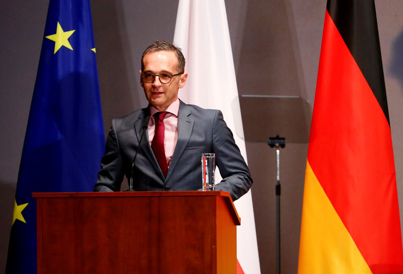 © Reuters. German Foreign Minister Heiko Maas addresses an event discussing issue of '100 years of German Polish policy' in Berlin