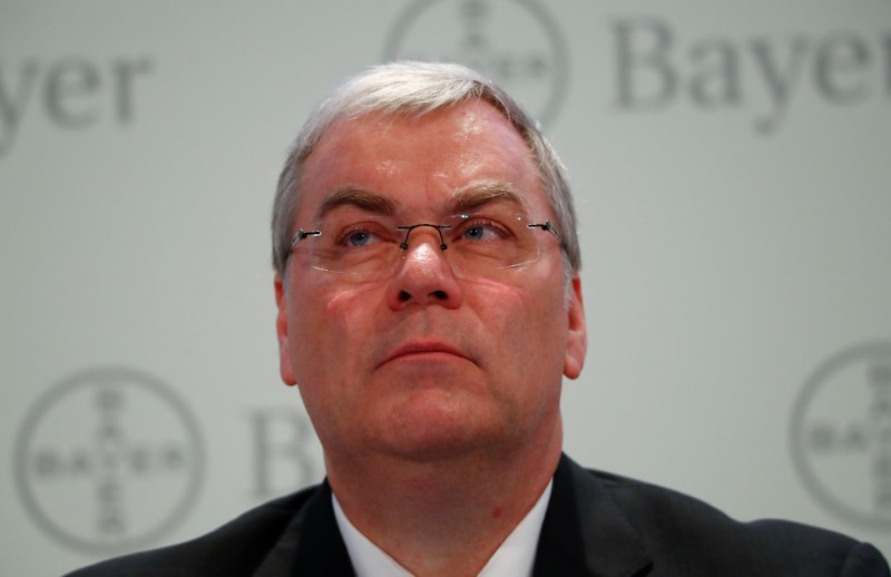 © Reuters. FILE PHOTO:  Bayer CFO Dietsch is pictured at the annual results news conference in Leverkusen