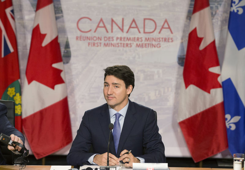 © Reuters. ترودو: كندا تبحث عن مخرج لصفقة سلاح ضخمة مع السعودية