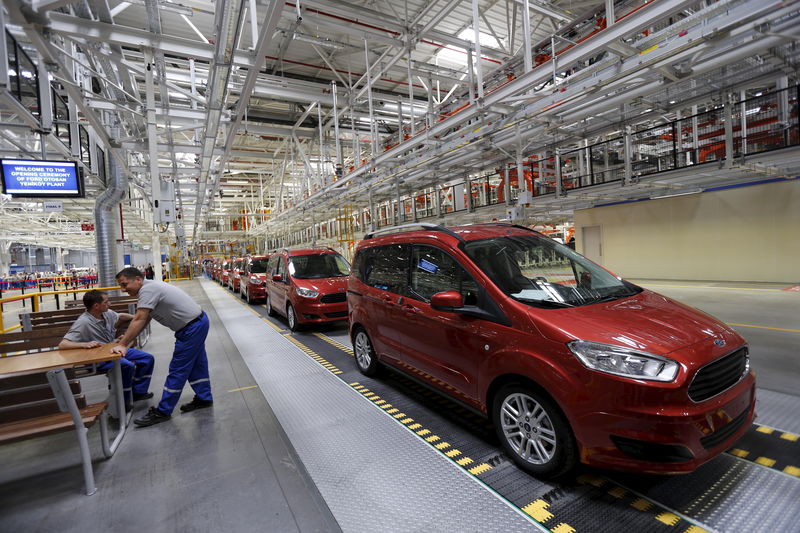 © Reuters. اتحاد مصنعين: تراجع إنتاج السيارات التركي 21% في نوفمبر