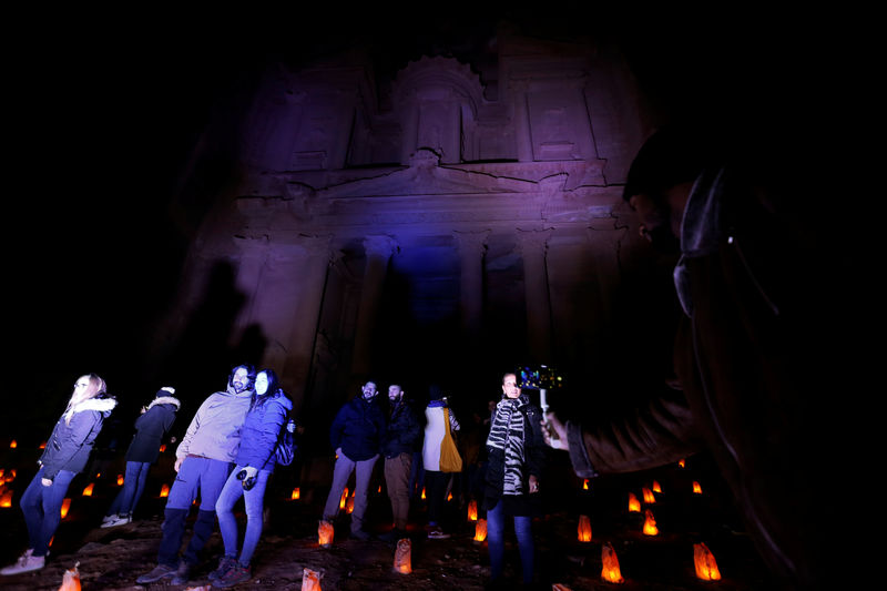 © Reuters. ارتفاع الدخل السياحي للأردن 13% في 11 شهرا