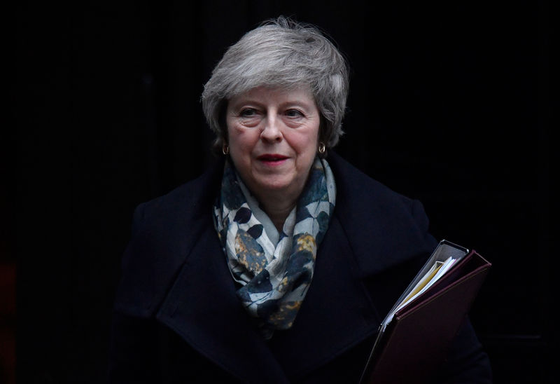 © Reuters. Britain's Prime Minister Theresa May leaves 10 Downing Steet in London