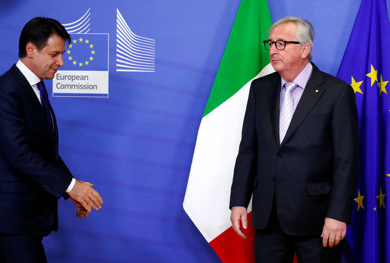 © Reuters. Italia alcanza acuerdo presupuestario con la Comisión Europea