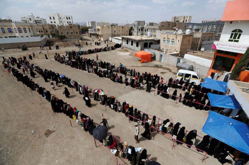 © Reuters. مقال-جهود السلام في اليمن تفتقر إلى عنصر حيوي