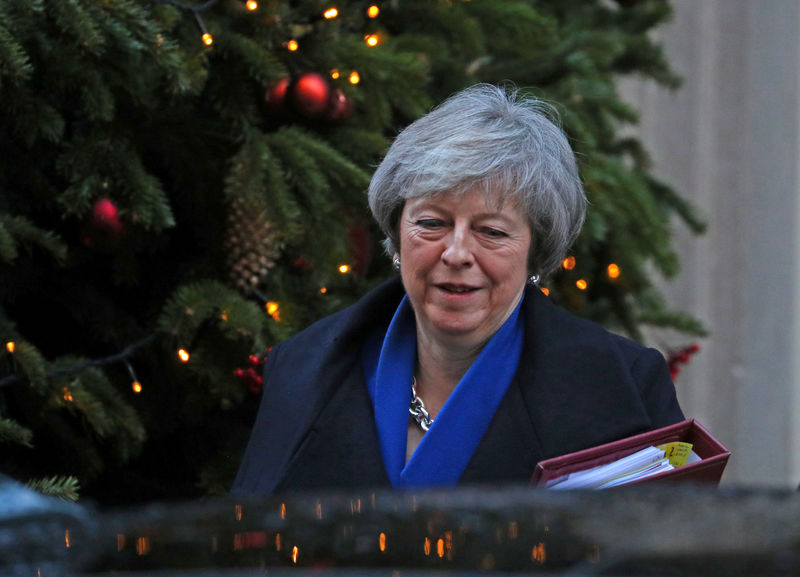 © Reuters. Britain's Prime Minister Theresa May leaves 10 Downing Street in London