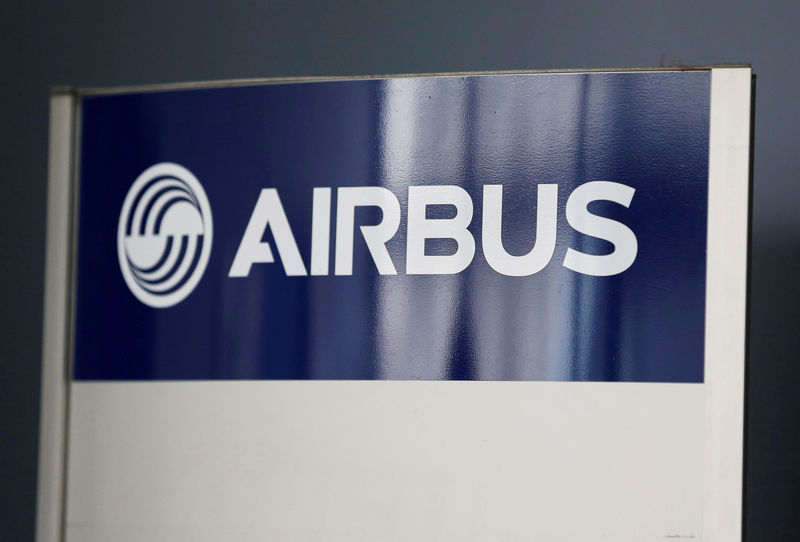 © Reuters. Airbus logo is pictured at the final assembly line of Beluga XL at Airbus headquarters in Blagnac, near Toulouse