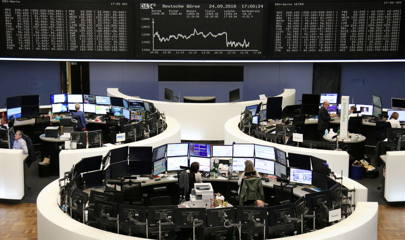 © Reuters. Las bolsas europeas rebotan impulsadas por movimientos de concentración empresarial