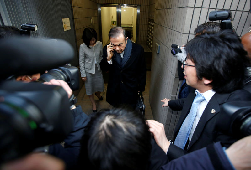 © Reuters. Former Nissan Motor Chairman Carlos Ghosn leaves at his lawyer Junichiro Hironaka's office in Tokyo