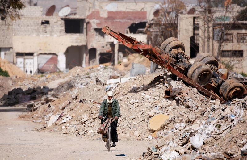 © Reuters. مشوار طويل ينتظر الغوطة الشرقية قبل العودة إلى سابق عهدها
